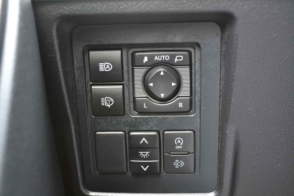 Toyota Land Cruiser 150 2.8 D-4D-F Professional Black line Window Van