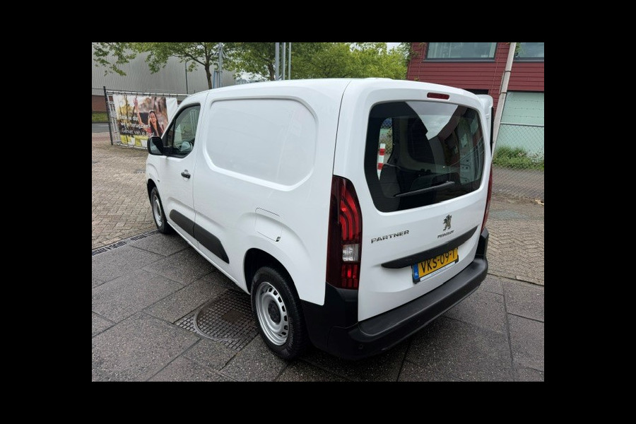 Peugeot Partner 1.5 BlueHDI Premium AIRCO I PDC I MULTIMEDIA I 1e EIGENAAR I COMPLETE ONDERHOUDSHISTORIE