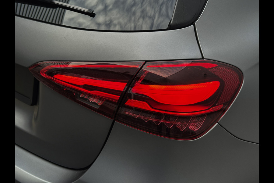 Mercedes-Benz A-Klasse 250 e AMG Line Matgrijs | Pano | 360 | Headup | Matrix | 1e eig | 12 maanden Garantie