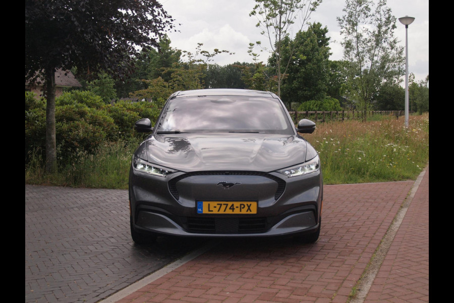 Ford Mustang Mach-E Extended RWD 98 kWh | Panoramadak | Bang & Olufsen | 360 Camera | Trekhaak | Apple Carplay |