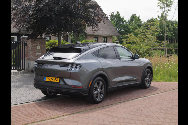 Ford Mustang Mach-E Extended RWD 98 kWh | Panoramadak | Bang & Olufsen | 360 Camera | Trekhaak | Apple Carplay |