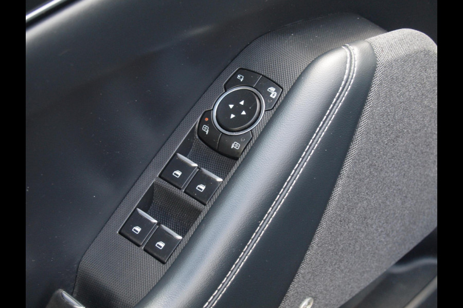 Ford Mustang Mach-E Extended RWD 98 kWh | Panoramadak | Bang & Olufsen | 360 Camera | Trekhaak | Apple Carplay |