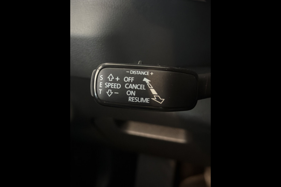 Škoda Karoq TSI 115PK SELECTION CARPLAY/LED/ECC