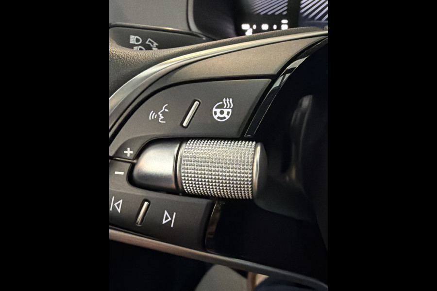 Škoda Karoq TSI 115PK SELECTION CARPLAY/LED/ECC