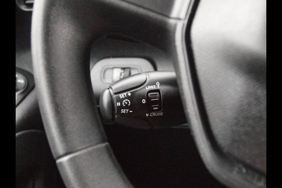 Peugeot Partner 1.5 BlueHDI Premium | Apple Carplay | Cruise Control | Parkeersensoren | NL-Auto |