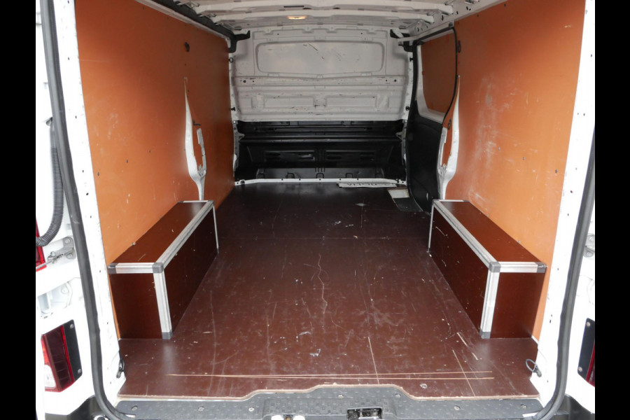 Renault Trafic 2.0 dCi 120PK, L2H1, Airco