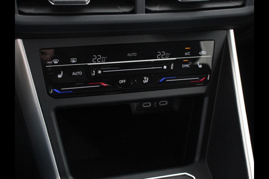 Volkswagen Polo 1.0 TSI Move Navigatie App Connect / Android Auto / Apple Carplay Climate Control Parkeer sensoren Lichtmetalen Velgen Dab Digitale Cockpit