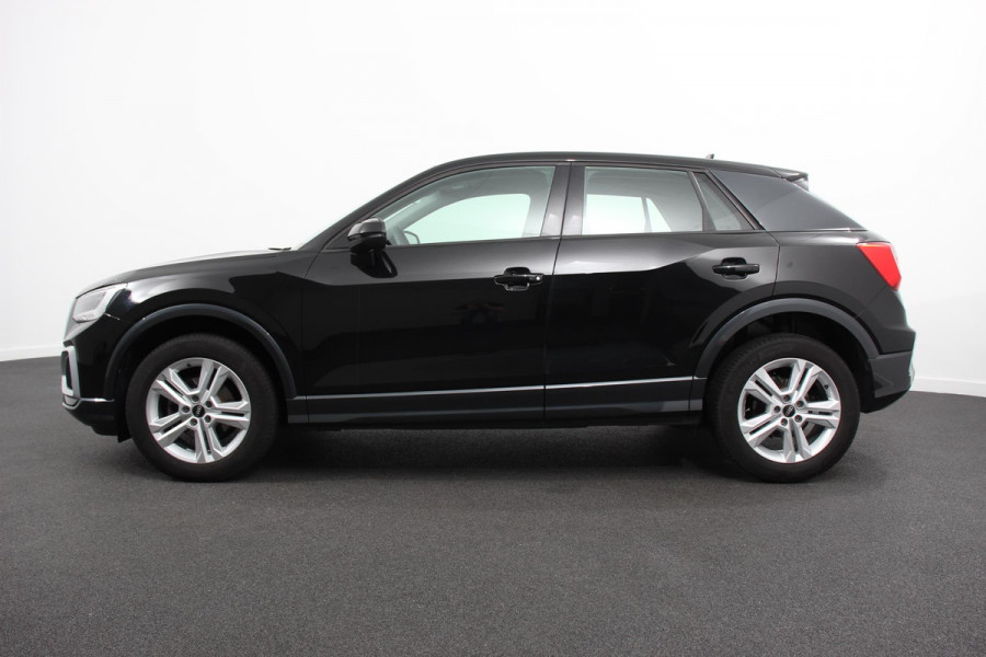 Audi Q2 35 TFSI 150pk S-Tronic Prestige Navigatie Apple Carplay/Android Auto Camera Parkeersensoren Adaptive Cruise Control Stoelverwarming Climate Control Lichtmetalen velgen
