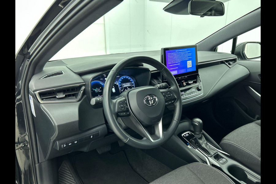 Toyota Corolla Touring Sports 1.8 Hybrid Automaat Active Navigatie  Apple Carplay/Android Auto Camera  Parkeersensoren Adaptive Cruise Control Full Led Climate Control  Lichtmetalen velgen