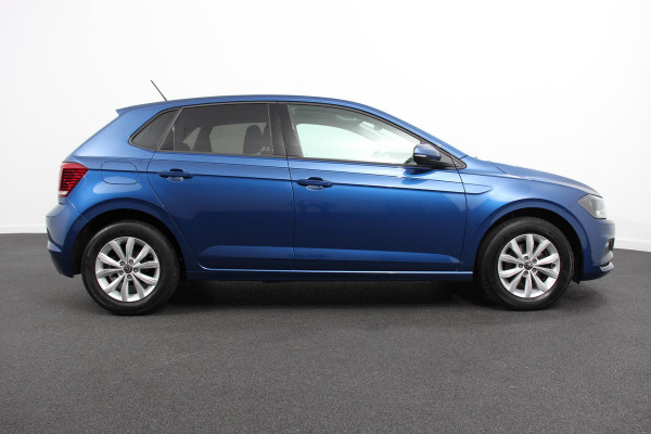 Volkswagen Polo 1.0 TSI 110 pk DSG Highline Navigatie Apple Carplay/Android Auto  Parkeersensoren  Adaptive Cruise Control  Afneembare trekhaak  Getinte ramen  Stoelverwarming  Climatronic