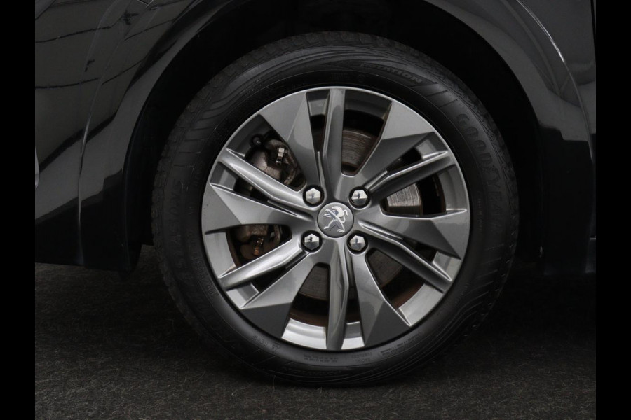 Peugeot e-208 EV Active Pack 50 kWh | SOH 94,2% | 38.400km NAP | Navigatie | Carplay | Parkeerhulp | Climate control | Bluetooth | DAB | Cruise control | Origineel NL | 1e eigenaar