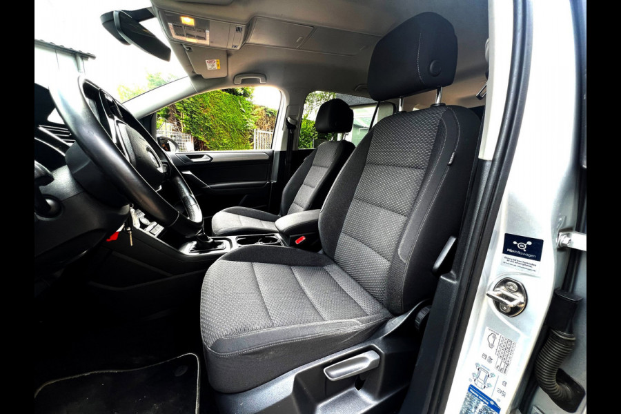Volkswagen Touran 1.5 TSI Comfortline Business 7p Clima_ACC_Nieuw velgen en banden
