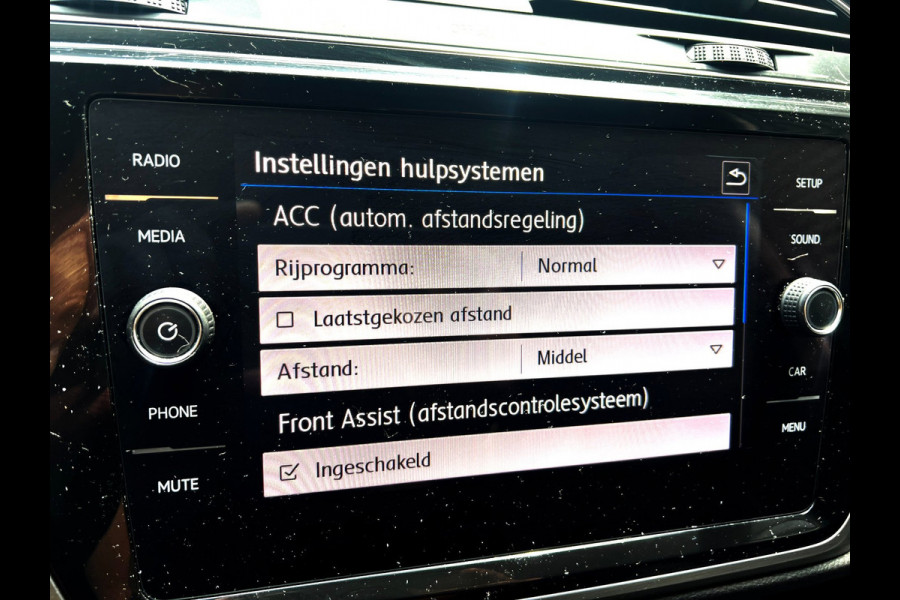 Volkswagen Touran 1.5 TSI Comfortline Business 7p Clima_ACC_Nieuw velgen en banden