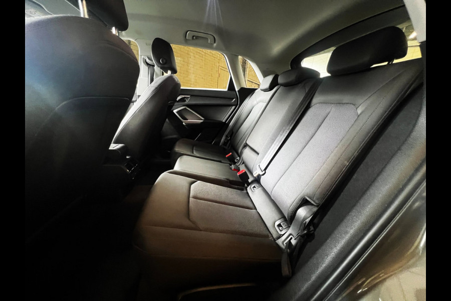 Audi Q3 40 TFSI quattro Pro Line business 20''LMV_Navi_Digitale cockpit