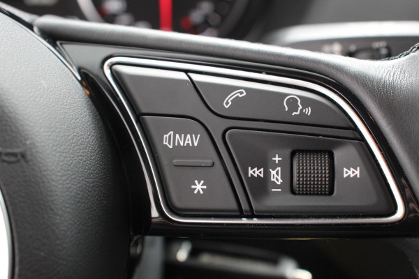 Audi Q2 35 TFSI Automaat Sport Prestige Plus Navigatie Apple Carplay/Android Auto Climatronic PDC V+A LMV Adaptive cruise control