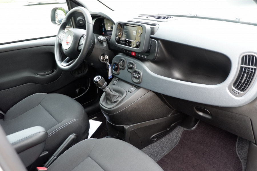 Fiat Panda 1.0 Hybrid City / INCL. 12mnd BOVAG / Parkeer-sensoren