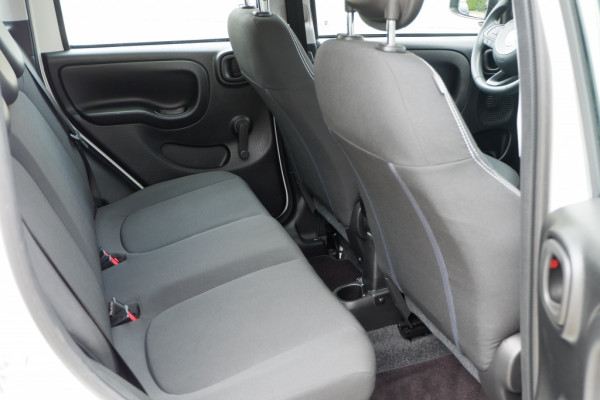 Fiat Panda 1.0 Hybrid City / INCL. 12mnd BOVAG / Parkeer-sensoren