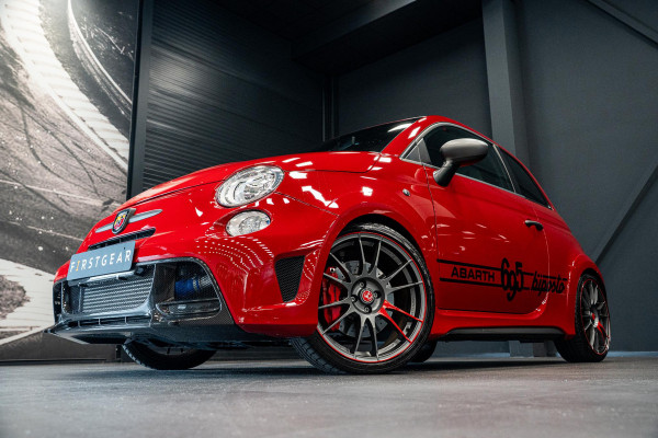 Abarth 695 Biposto  *O.Z. Lichtmetalen velgen / Akrapovic / Carbon in-exterieur / Sportstoelen / Brembo-Remmen*