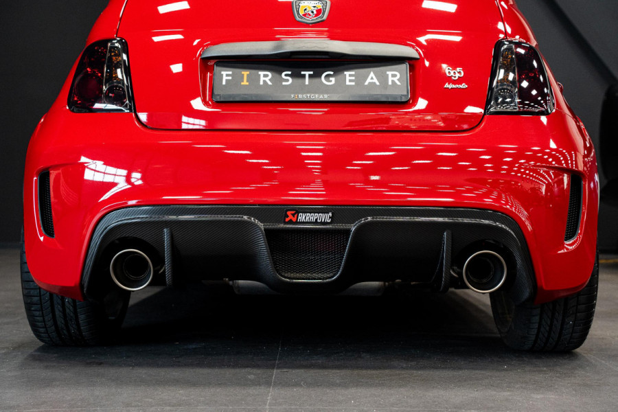 Abarth 695 Biposto  *O.Z. Lichtmetalen velgen / Akrapovic / Carbon in-exterieur / Sportstoelen / Brembo-Remmen*
