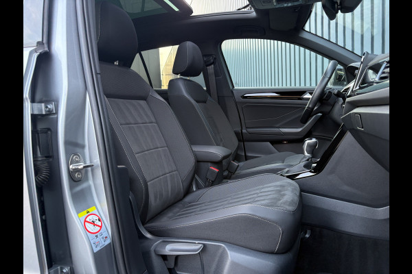 Volkswagen T-Roc 1.5 TSI R-Line Business+ | Panodak | Trekhaak afnb. | IQ Light | Side Assist | Keyless | Camera | Prijs Rijklaar!!