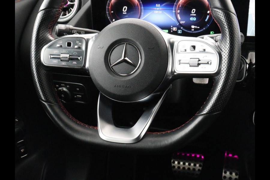 Mercedes-Benz GLA 250e AMG Night | SOH 90% | Adaptive cruise | Stoelverwarming | Camera | Half leder | Park Assist | Leder/Alcantara | Widescreen | Sfeerverlichting | Climate control | PHEV | Plug In