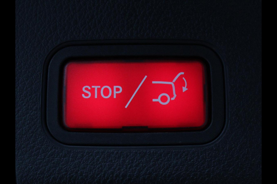 Mercedes-Benz GLA 250e AMG Night | SOH 90% | Adaptive cruise | Stoelverwarming | Camera | Half leder | Park Assist | Leder/Alcantara | Widescreen | Sfeerverlichting | Climate control | PHEV | Plug In