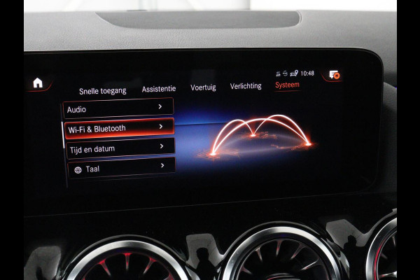 Mercedes-Benz GLA 250e AMG Night | SOH 90% | Adaptive cruise | Stoelverwarming | Camera | Half leder | Park Assist | Leder/Alcantara | Widescreen | Sfeerverlichting | Climate control | PHEV | Plug In