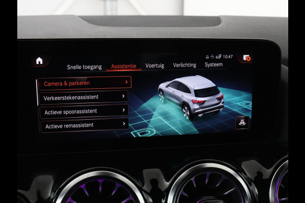 Mercedes-Benz GLA 250e AMG Night | SOH 90% | Adaptive cruise | Stoelverwarming | Camera | Half leder | Park Assist | Leder/Alcantara | Widescreen | Sfeerverlichting | Climate control | PHEV | Plug In