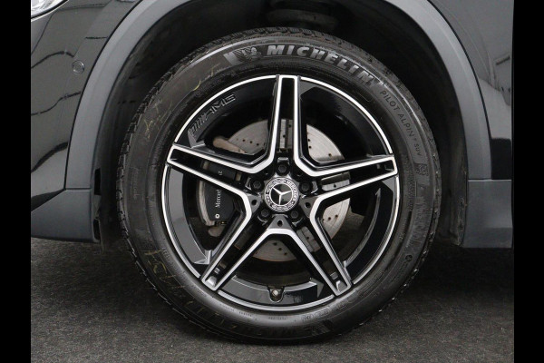 Mercedes-Benz GLA 250e AMG Night | SOH 90% | Adaptive cruise | Stoelverwarming | Camera | Half leder | Park Assist | Leder/Alcantara | Widescreen | Sfeerverlichting | Climate control | PHEV | Plug In