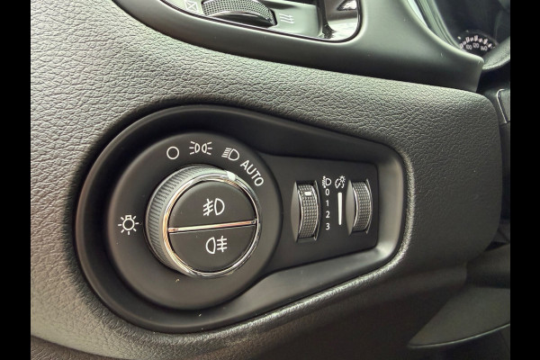 Jeep Renegade 1.4 MultiAir Limited VAN, CarPlay, Xenon, NAP, KeyLess