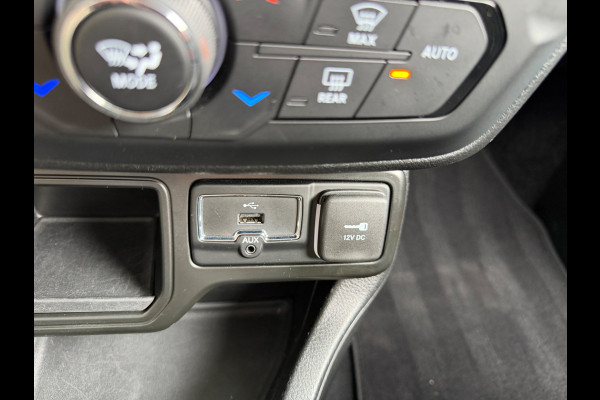 Jeep Renegade 1.4 MultiAir Limited VAN, CarPlay, Xenon, NAP, KeyLess