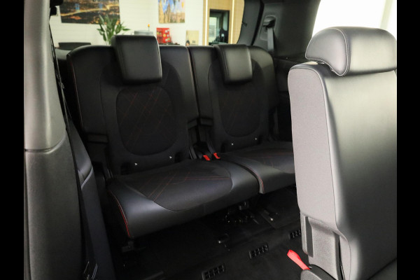 Volkswagen ID. Buzz GTX 4MOTION 86 kWh LWB 7p. 340 pk | SoH 100% | Verlengde garantie | Navigatie | Trekhaak (wegklapbaar) | Parkeersensoren (Park assist) | Achteruitrijcamera | Stoelverwarming v/a |
