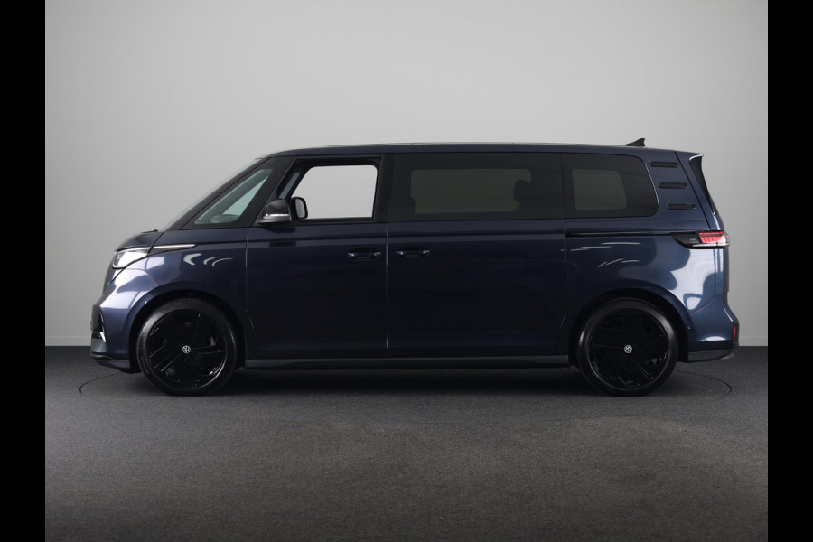 Volkswagen ID. Buzz GTX 4MOTION 86 kWh LWB 7p. 340 pk | SoH 100% | Verlengde garantie | Navigatie | Trekhaak (wegklapbaar) | Parkeersensoren (Park assist) | Achteruitrijcamera | Stoelverwarming v/a |