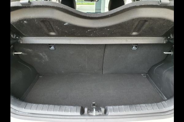 Kia Picanto 1.2 CVVT X-Line | Stoelverwarming | LED | Leder | Clima | Navi | Camera |
