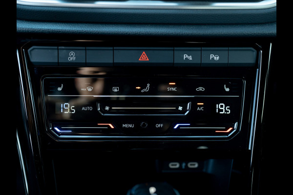 Volkswagen T-Roc 1.5 TSI R-Line Business | Side Assist | Keyless | Camera | Elk. A-klep | IQ Light | Prijs Rijklaar!!