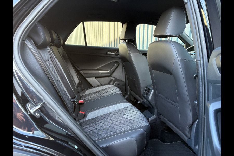 Volkswagen T-Roc 1.5 TSI R-Line Business | Side Assist | Keyless | Camera | Elk. A-klep | IQ Light | Prijs Rijklaar!!