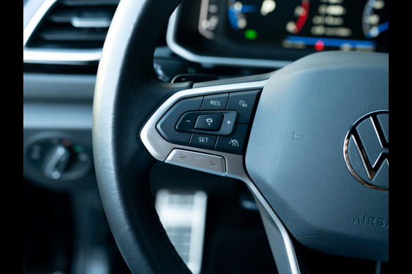 Volkswagen T-Roc 1.5 TSI R-Line Business | Side Assist | Keyless | Camera | Elk. A-klep | IQ Light | Prijs Rijklaar!!