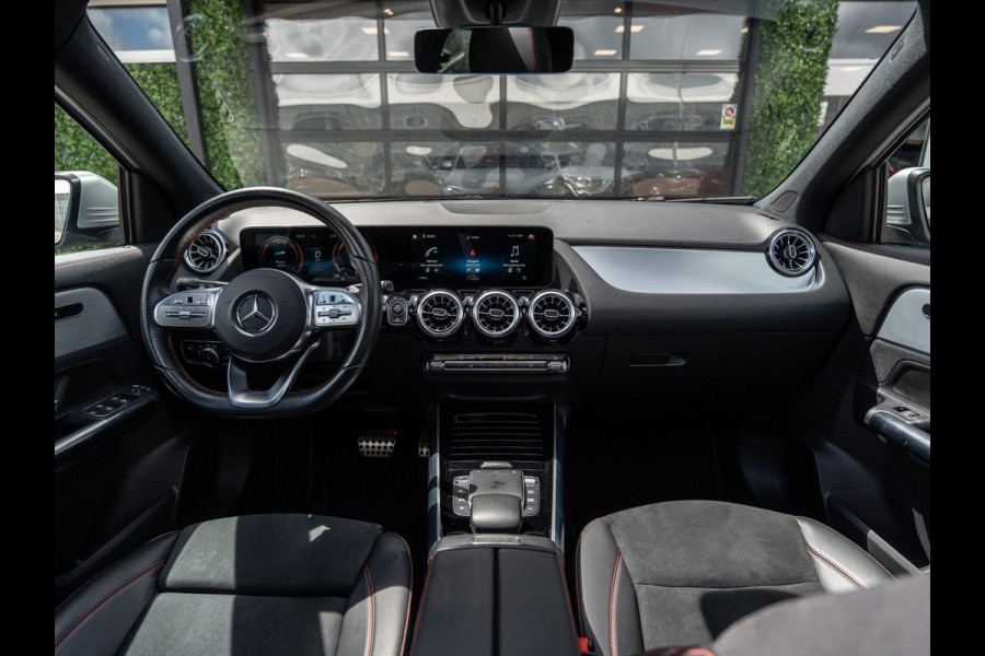 Mercedes-Benz GLA 250 4MATIC Premium AMG Line | Pano | Ambient | BTW