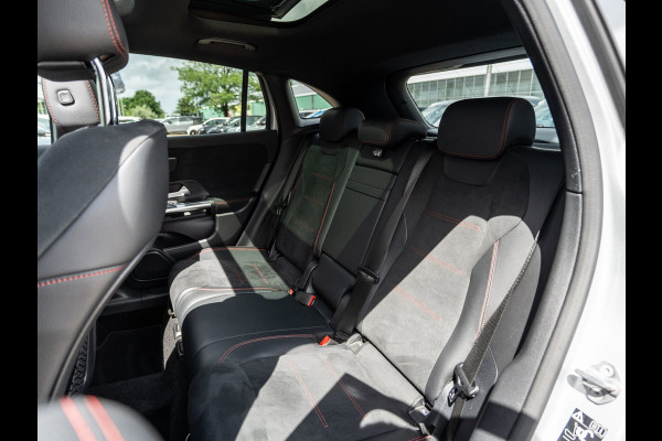 Mercedes-Benz GLA 250 4MATIC Premium AMG Line | Pano | Ambient | BTW