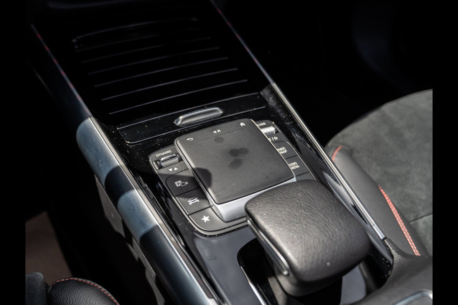 Mercedes-Benz GLA 250 4MATIC Premium AMG Line | Pano | Ambient | BTW