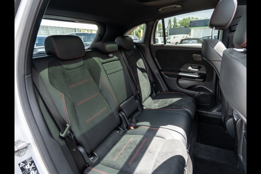 Mercedes-Benz GLA 250 4MATIC Premium AMG Line | Pano | Ambient | BTW