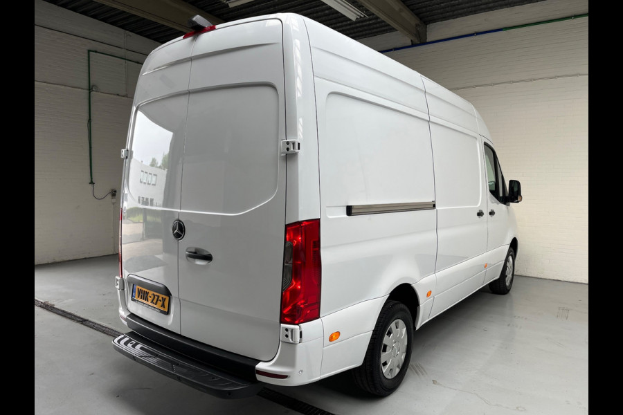 Mercedes-Benz Sprinter Automaat 316 2.2 CDI 160pk L2H2 EURO VI-D 3 persoons, M-Bux, CruiseControl, Camera, RIJKLAARPRIJS! NL-BUS