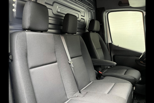 Mercedes-Benz Sprinter Automaat 316 2.2 CDI 160pk L2H2 EURO VI-D 3 persoons, M-Bux, CruiseControl, Camera, RIJKLAARPRIJS! NL-BUS