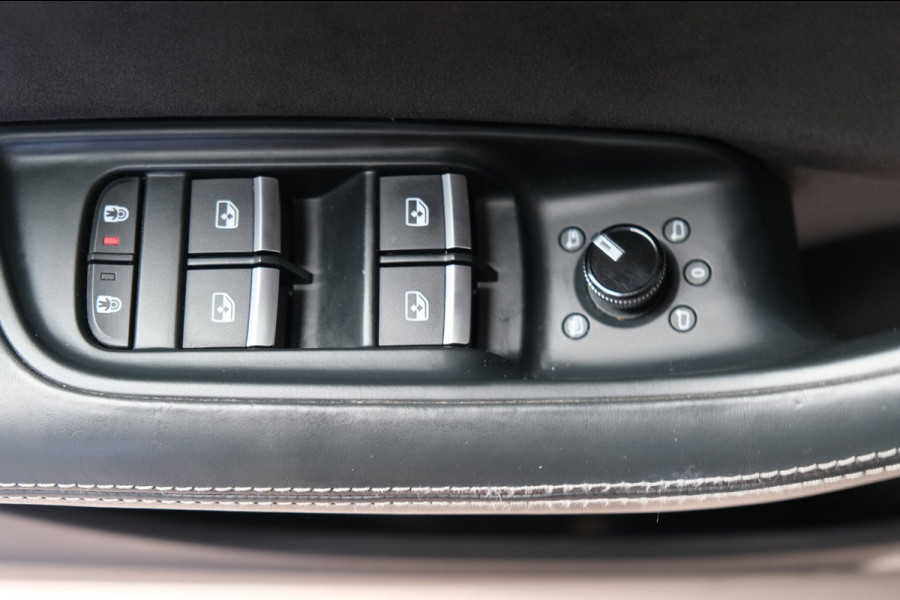 Audi Q8 50 TDI quattro Pro Line 2x S-Line - N.A.P. Airco, Cruise, Panodak, Luchtvering, Camera, Trekhaak.