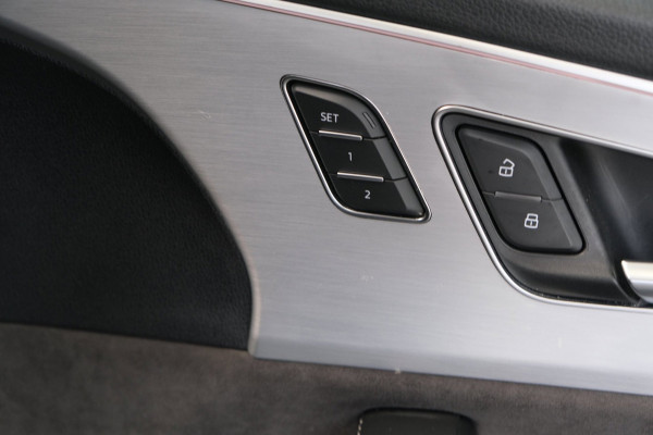 Audi Q8 50 TDI quattro Pro Line 2x S-Line - N.A.P. Airco, Cruise, Panodak, Luchtvering, Camera, Trekhaak.