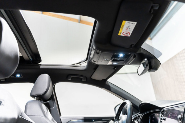 Volkswagen T-Roc 2.0 TSI 4Motion DSG R-Line Pano Navi Camera
