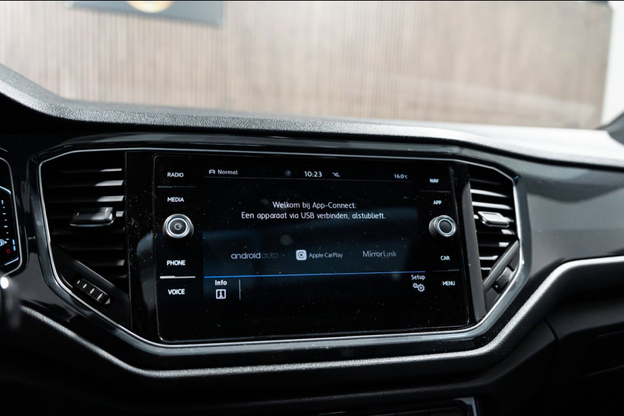 Volkswagen T-Roc 2.0 TSI 4Motion DSG R-Line Pano Navi Camera