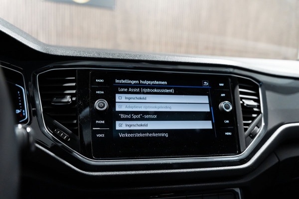 Volkswagen T-Roc 2.0 TSI 4Motion DSG R-Line Pano Navi Camera