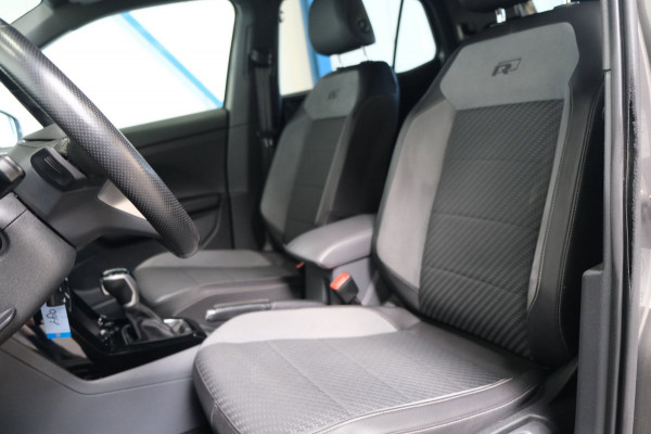 Volkswagen T-Cross 1.0 TSI Style Business 2x R-Line Automaat - Airco, Cruise, Virtueel display, Camera, Carplay, Trekhaak.
