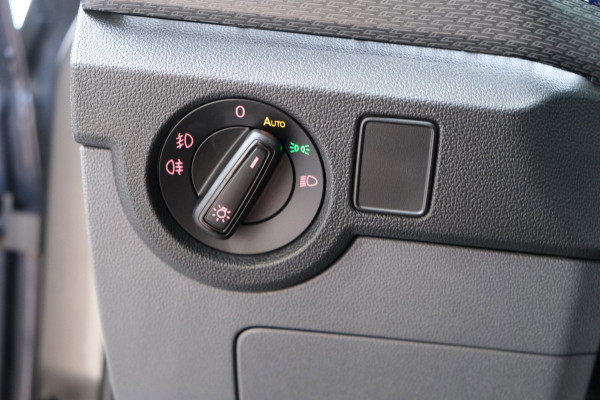 Volkswagen T-Cross 1.0 TSI Style Business 2x R-Line Automaat - Airco, Cruise, Virtueel display, Camera, Carplay, Trekhaak.